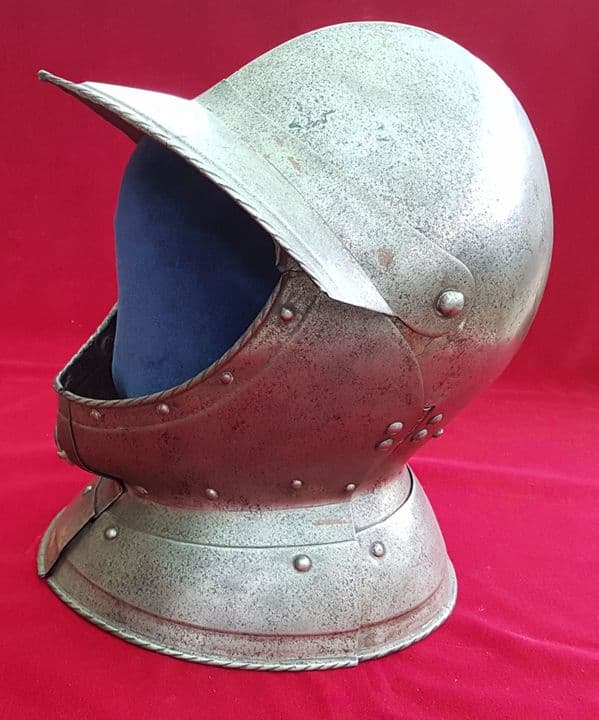 * X X X  SOLD X X X  A rare and fine Burgonet helmet. English Civil War era. Ref 9282.